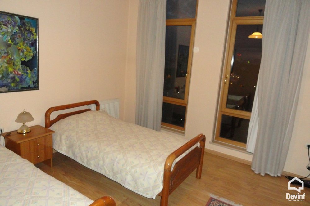 Tirane Qera Apartament 2+1 Apartament ne zonen e Bllokut apartament