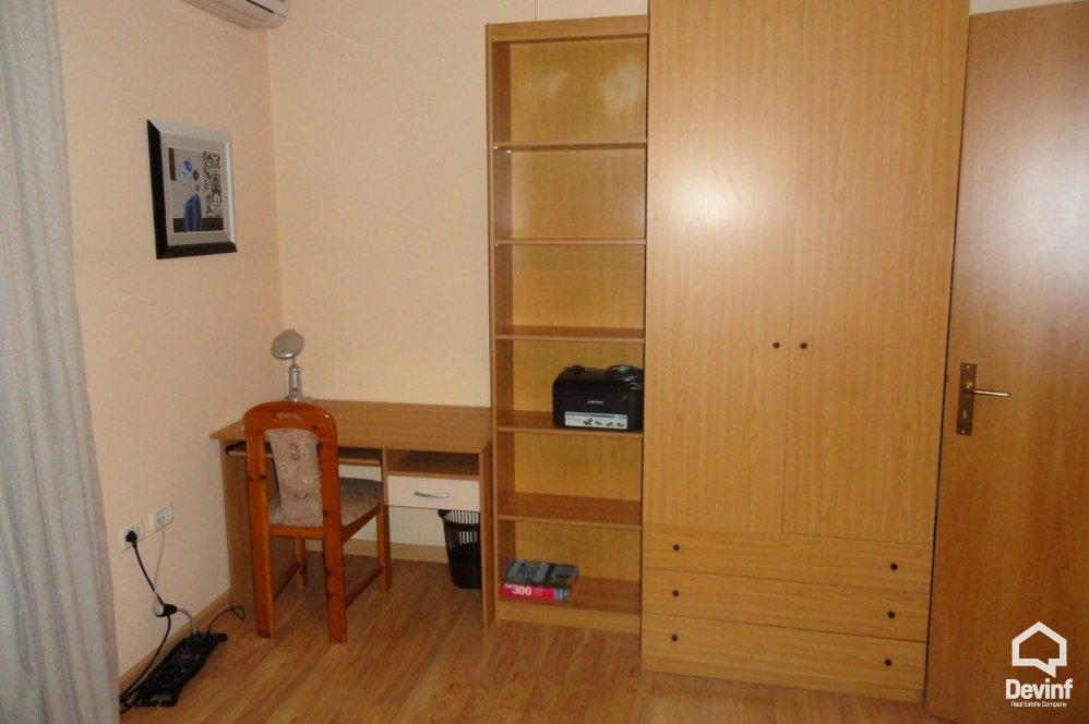 Tirane Qera Apartament 2+1 Apartament ne zonen e Bllokut apartament