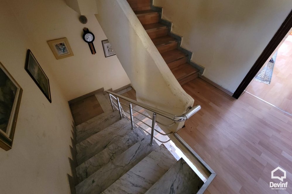 Tirane Qera Apartament 1+1+G Kat vile ne Rr. Qemal Stafa apartament kat vile restorant