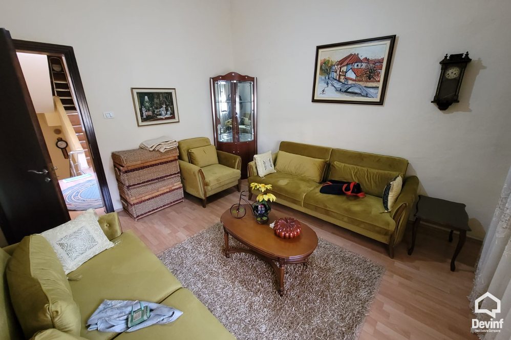 Tirane Qera Apartament 1+1+G Kat vile ne Rr. Qemal Stafa apartament kat vile restorant