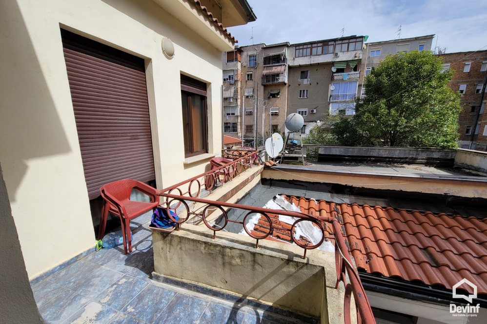 Tirane Qera Apartament 1+1+G Kat vile ne Rr. Qemal Stafa apartament kat vile restorant