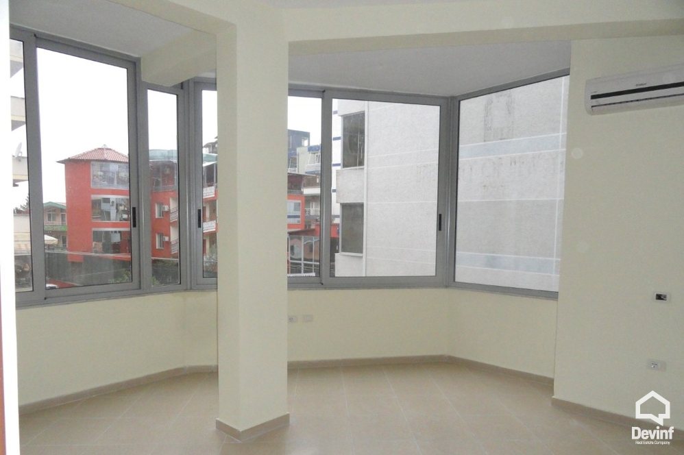 Tirane Qera Ndertese Multifunksionale  Objekt per zyre ne zonen afer Stadiumit Selman Stermasi Zyre