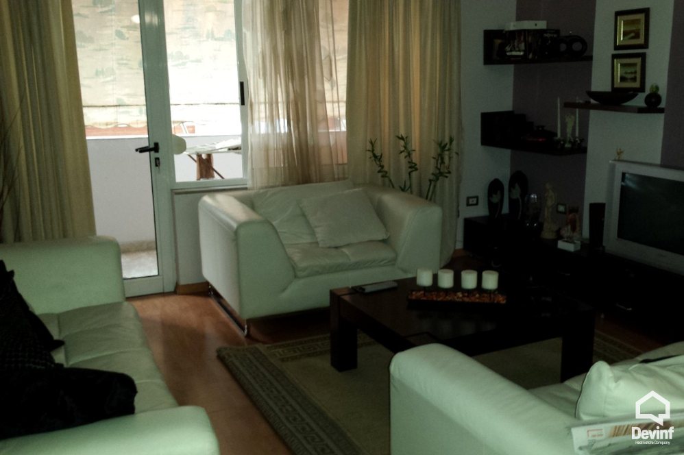 Tirane Qera Apartament 2+1+A Apartament prane zones se Bllokut apartament