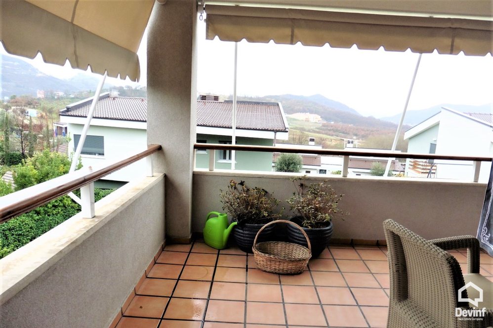 Tirane Qera Vile 3+1+G Vile ne kompleks rezidencial ne periferi te Tiranes vile kompleks rezidencial