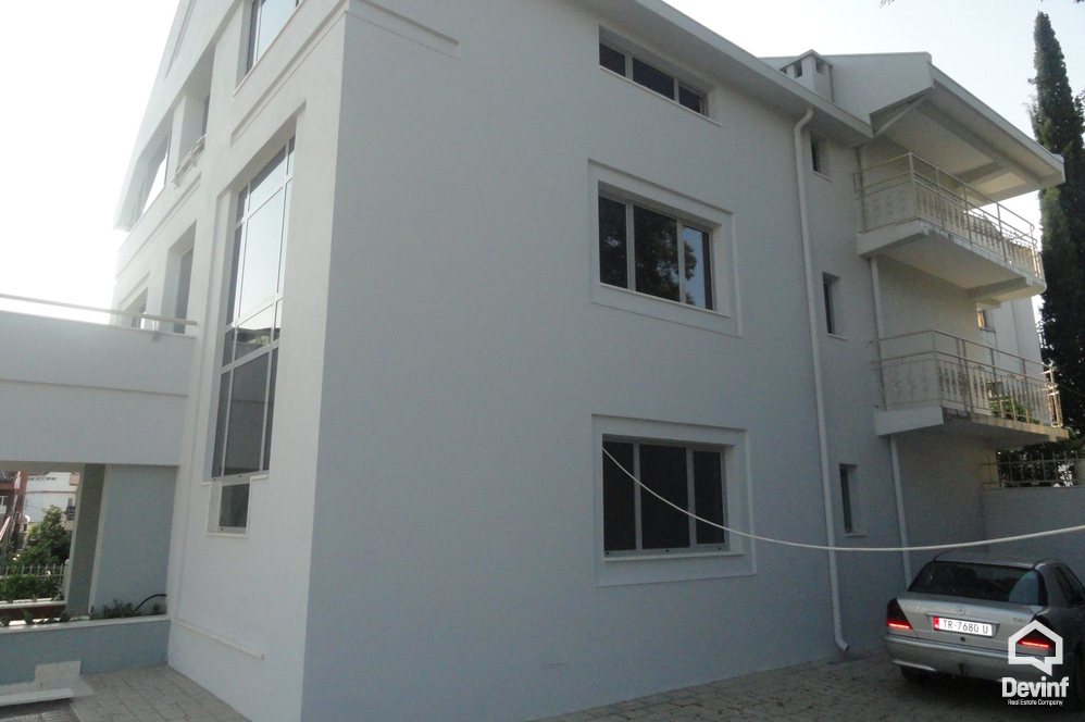 Tirane Qera Vile  Vile prane Qytetit Studenti apartament