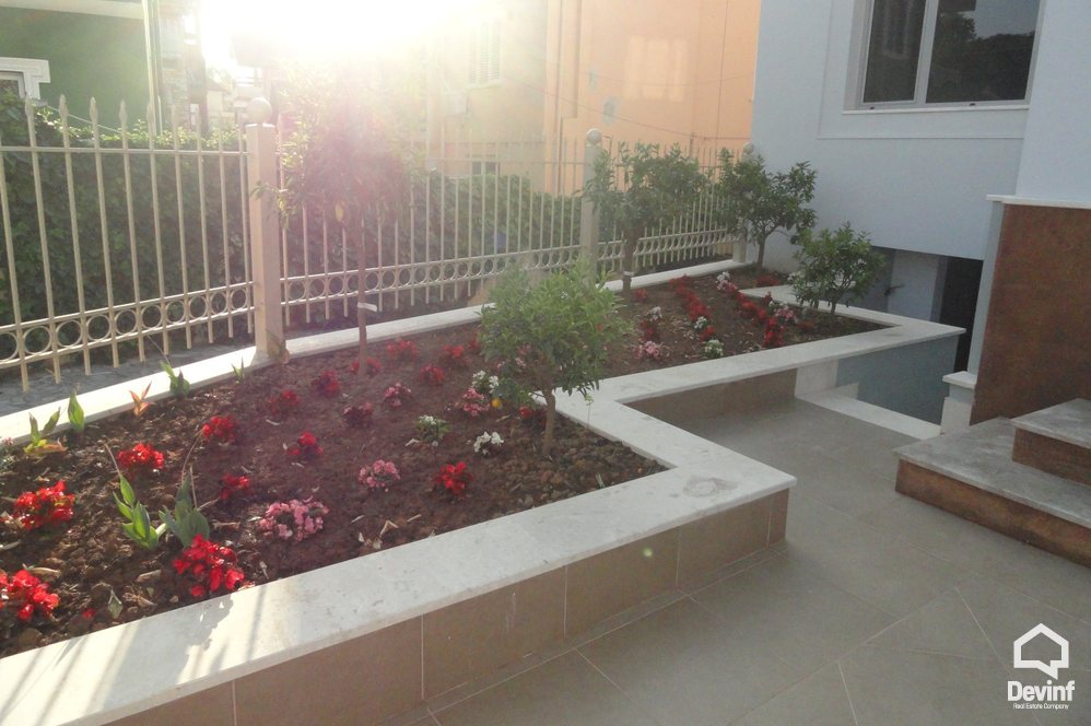 Tirane Qera Vile  Vile prane Qytetit Studenti apartament