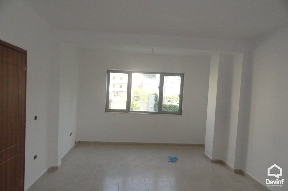 Tirane Qera Vile  Vile prane Qytetit Studenti apartament