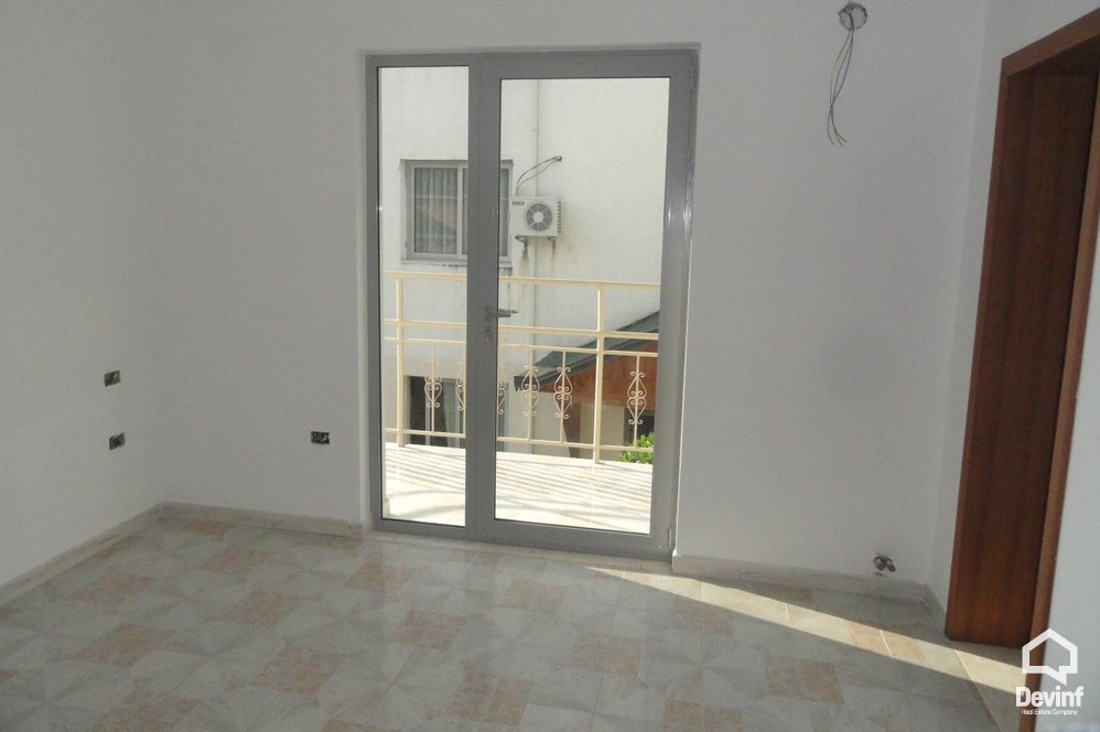 Tirane Qera Vile  Vile prane Qytetit Studenti apartament