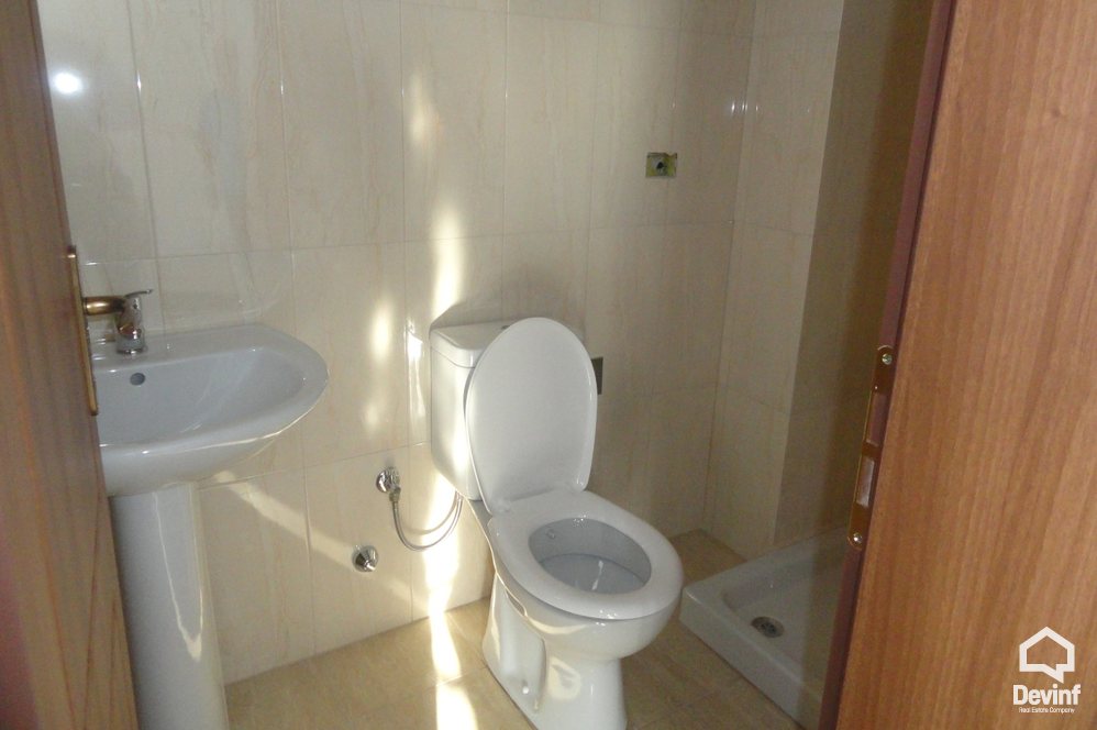 Tirane Qera Vile  Vile prane Qytetit Studenti apartament