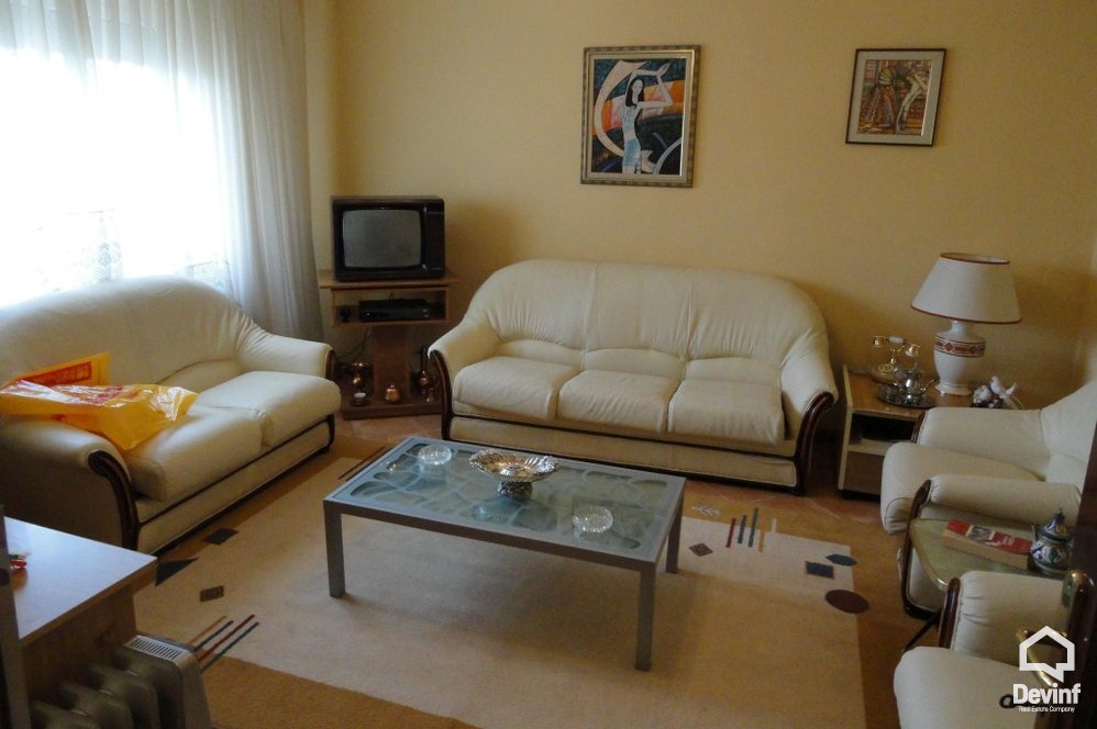 Tirane Qera Apartament 2+1 Apartament prane Muzeut Kombetar apartament