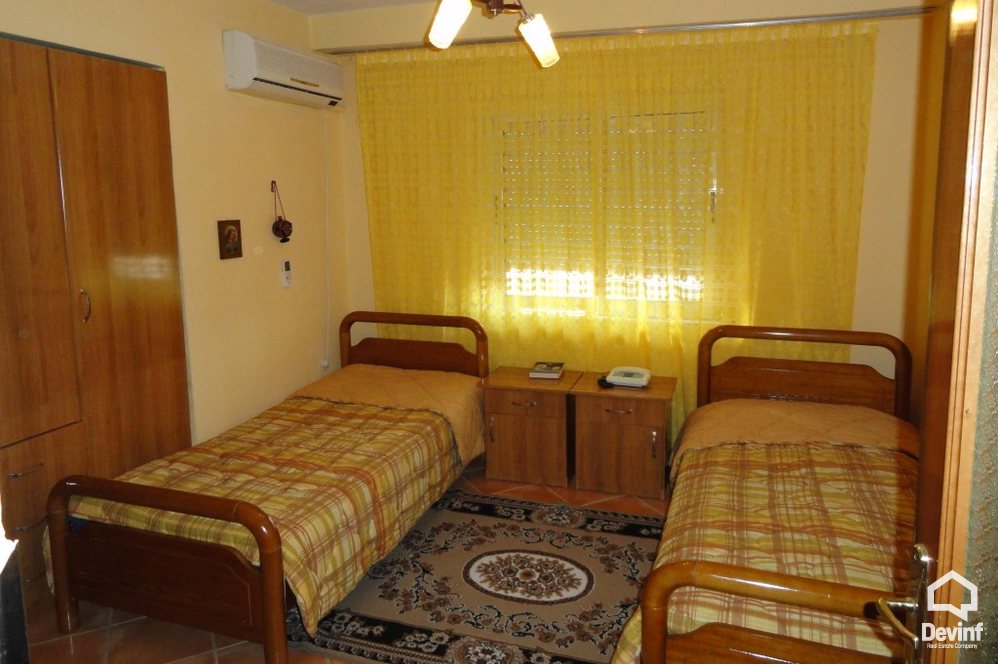 Tirane Qera Apartament 2+1 Apartament prane Muzeut Kombetar apartament