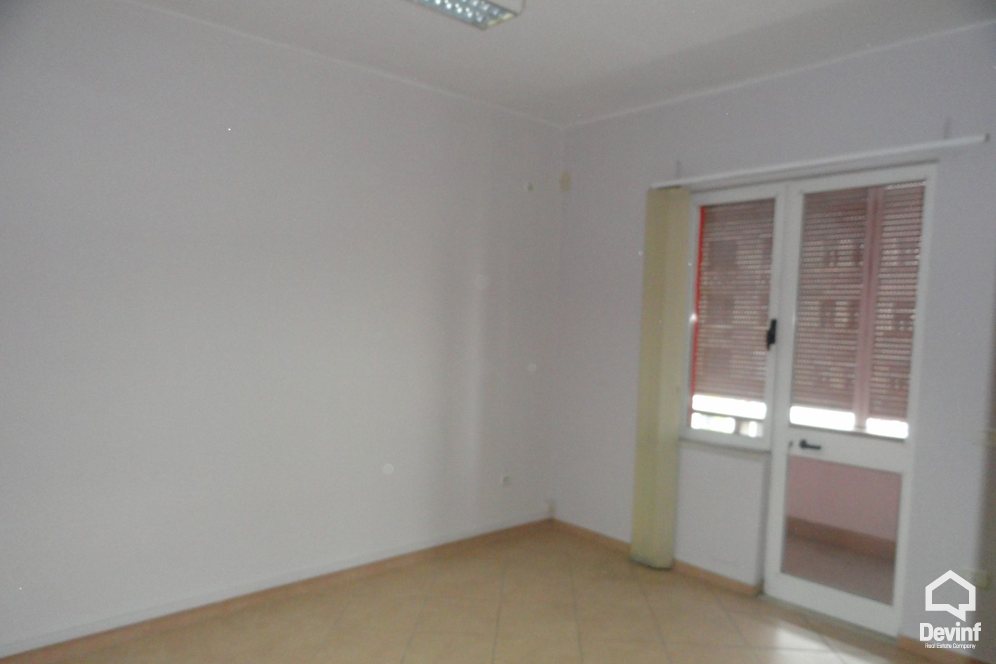 Tirane Qera Zyre 3+1+A Bulevardi Zogu i I-re apartament