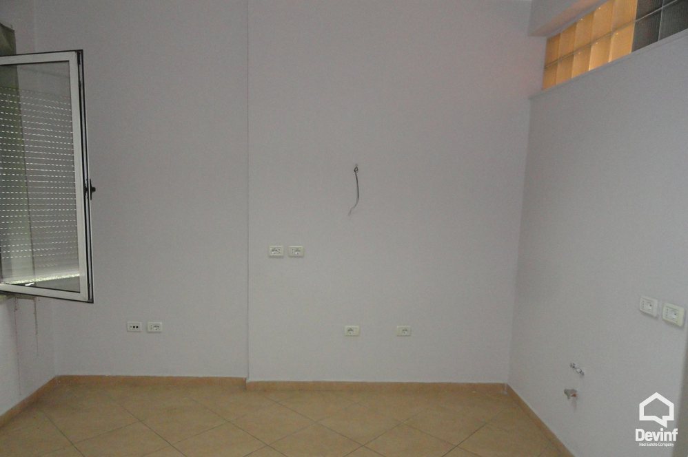 Tirane Qera Zyre 3+1+A Bulevardi Zogu i I-re apartament