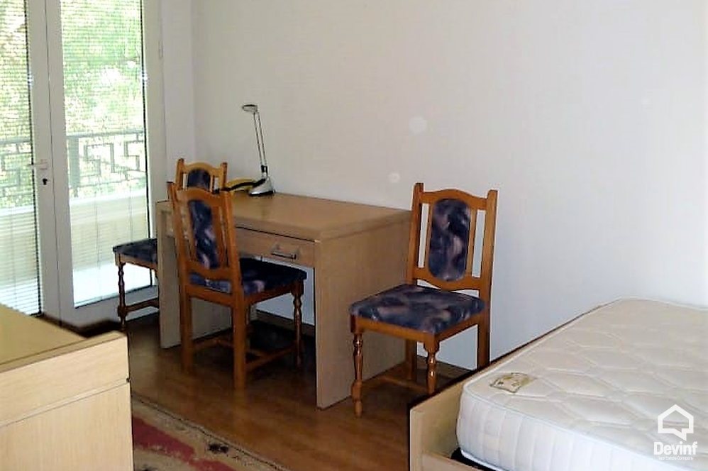 Tirane Qera Apartament 3+1+A Apartament ne zonen e Bllokut apartament