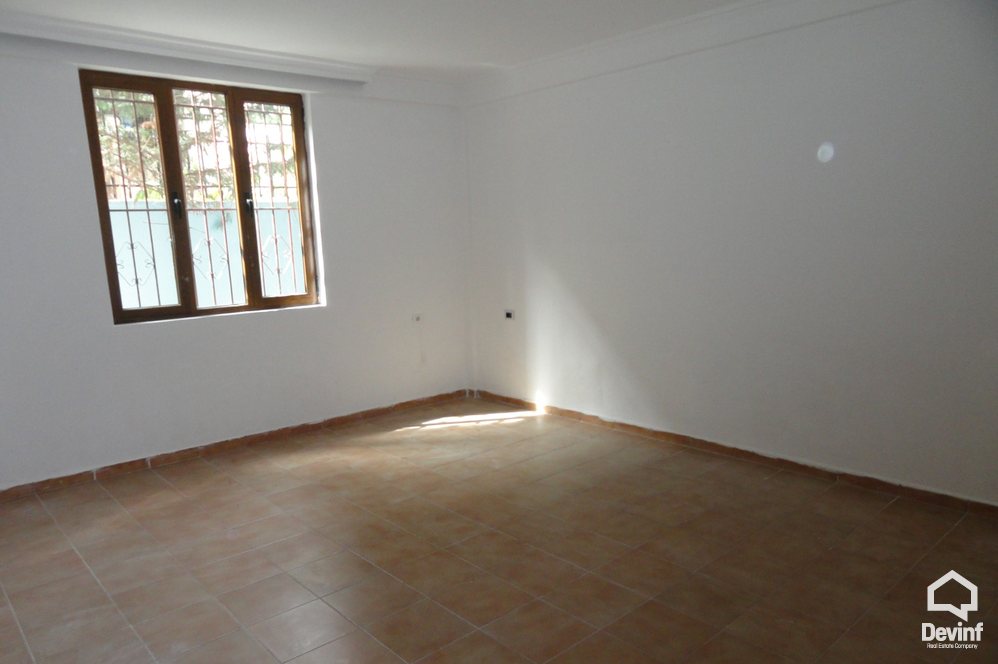 Tirane For Rent Villa Me shume se 4 dhoma Villa situated at the residential area of Selita Office