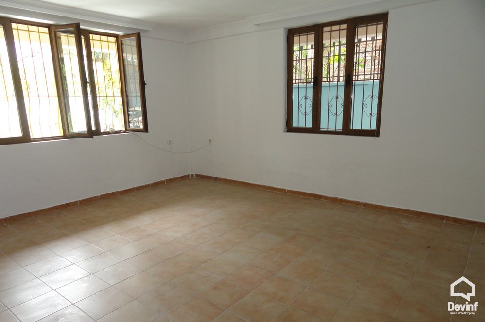 Tirane For Rent Villa Me shume se 4 dhoma Villa situated at the residential area of Selita Office
