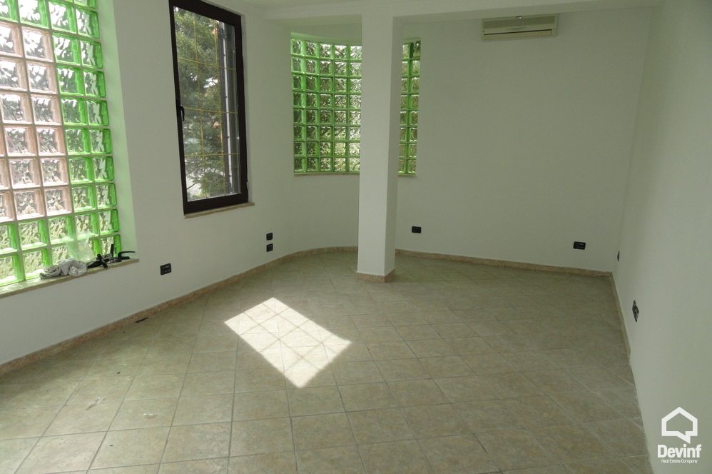 Tirane For Rent Villa Me shume se 4 dhoma Villa situated at the residential area of Selita Office