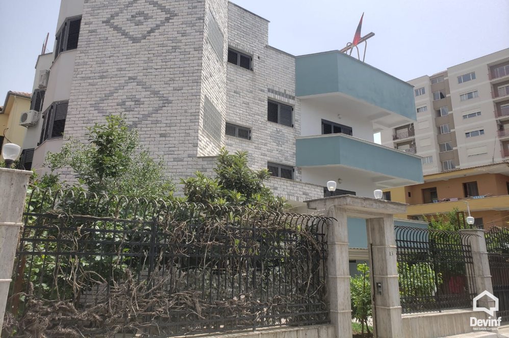 Tirane For Rent Villa Me shume se 4 dhoma Residential area near the Elbasan Road Office Villa kopesht femijesh shkolle kursesh
