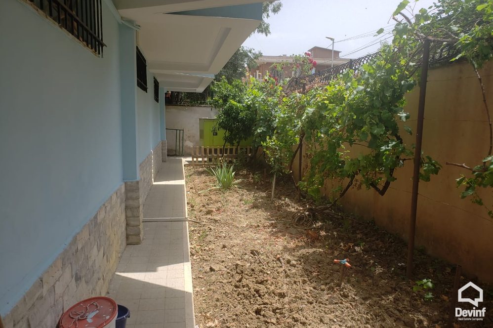 Tirane For Rent Villa Me shume se 4 dhoma Residential area near the Elbasan Road Office Villa kopesht femijesh shkolle kursesh