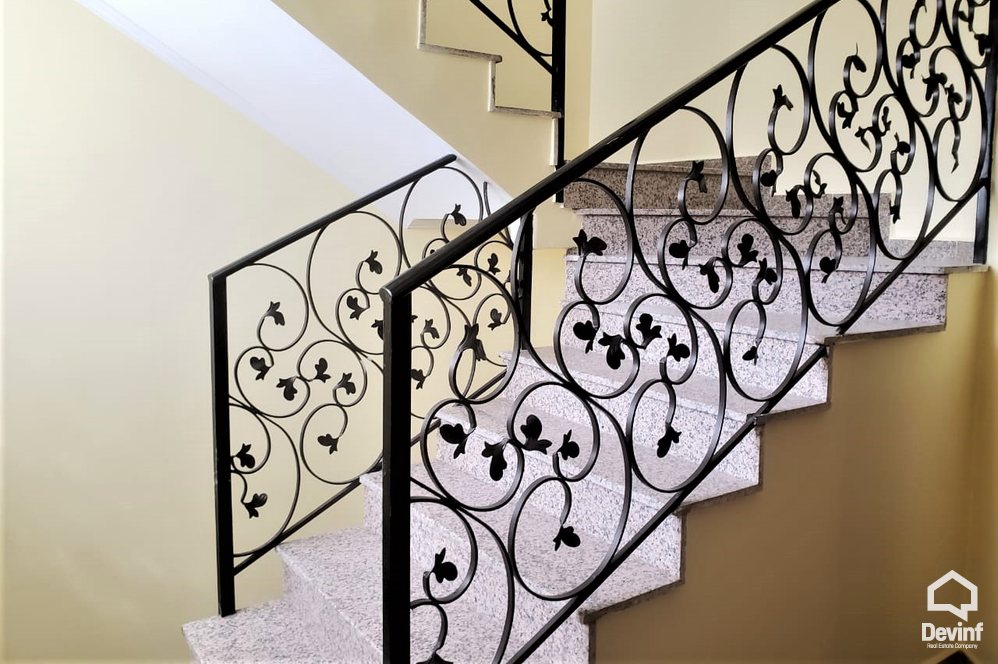 Tirane For Rent Villa Me shume se 4 dhoma Residential area near the Elbasan Road Office Villa kopesht femijesh shkolle kursesh