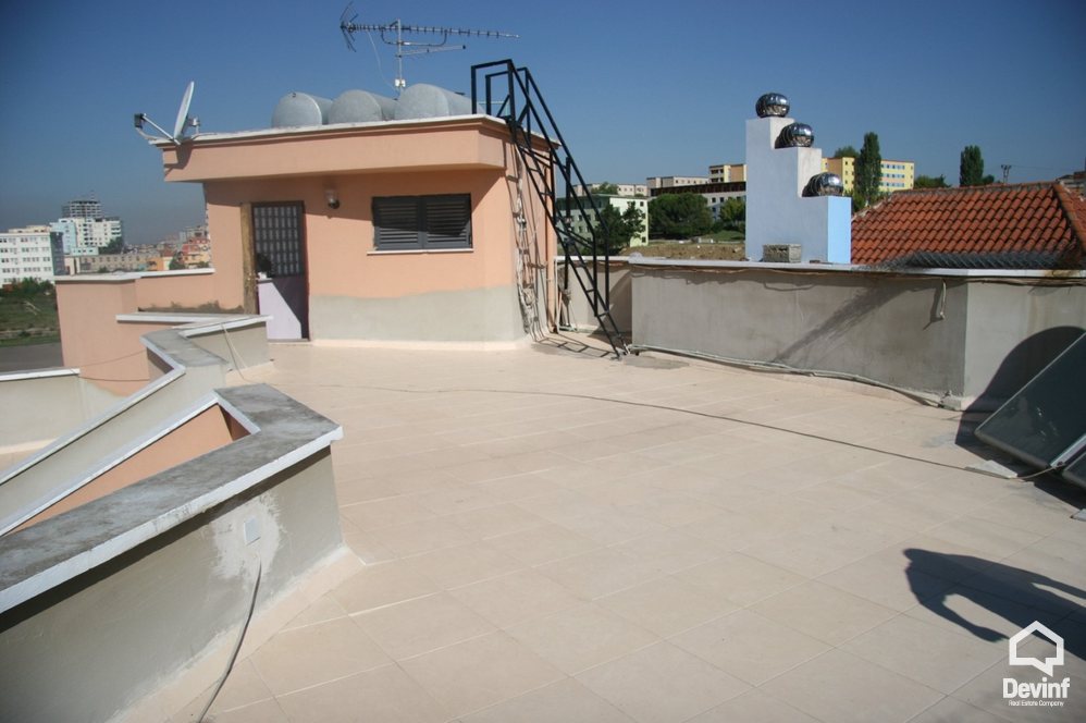 Tirane For Rent Villa Me shume se 4 dhoma Residential area near the Elbasan Road Office Villa kopesht femijesh shkolle kursesh