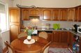 Tirane Qera Shtepi Private Me shume se 4 dhoma Shtepi dy kateshe ne Rr. Barrikadave apartament
