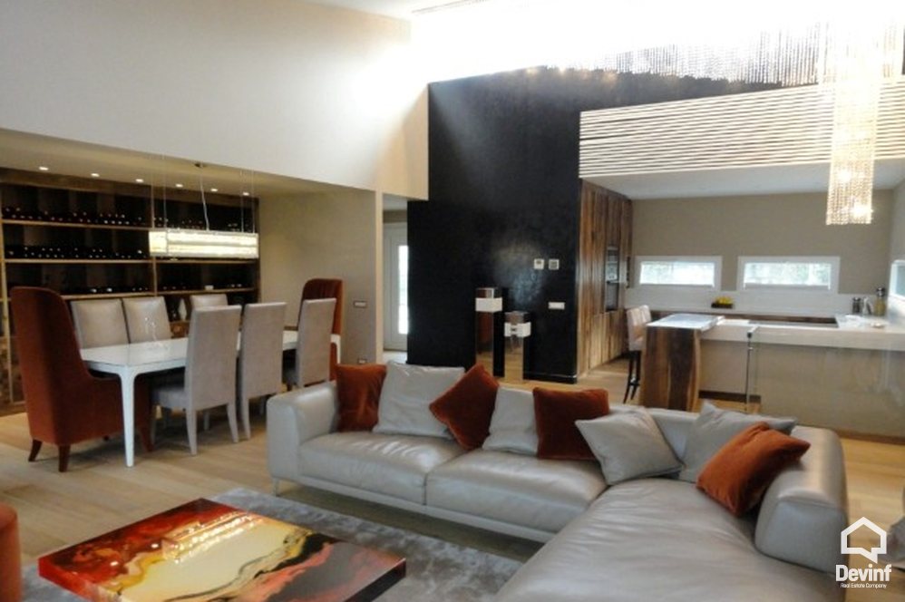 Tirane For Sale Villa 4+1+A Villa in a residential compound in Farka area Residential Complex