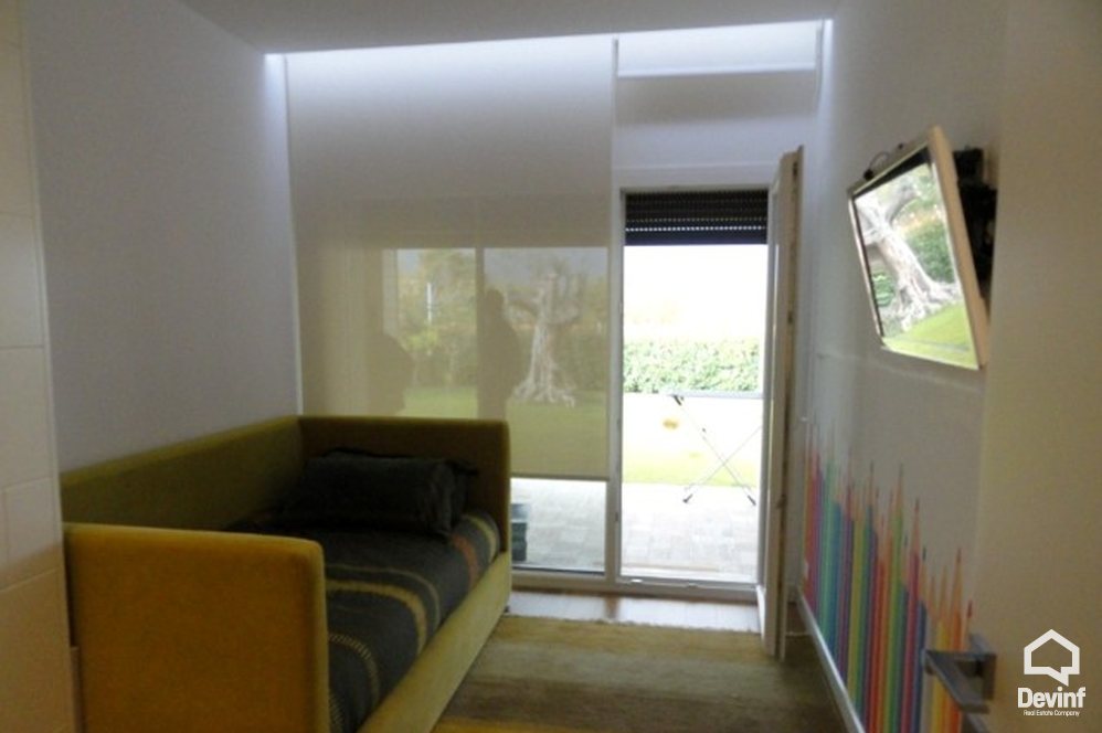 Tirane For Sale Villa 4+1+A Villa in a residential compound in Farka area Residential Complex