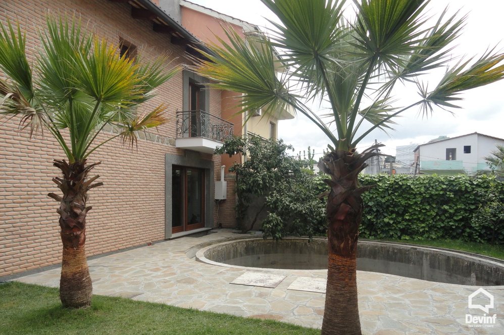 Tirane For Rent Villa  House in the City of Tirana 