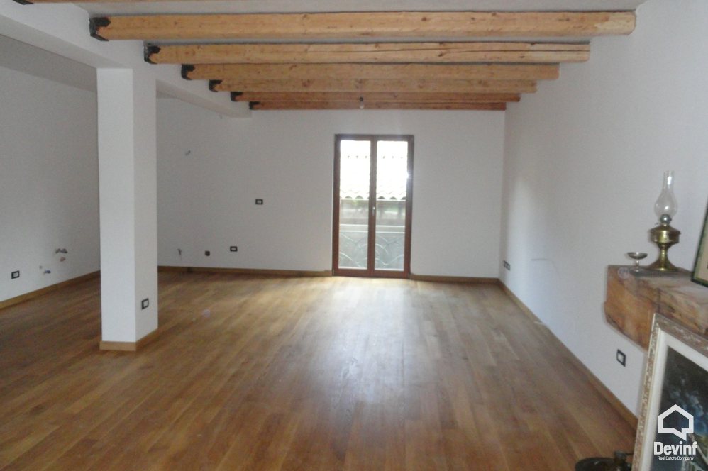 Tirane For Rent Villa  House in the City of Tirana 