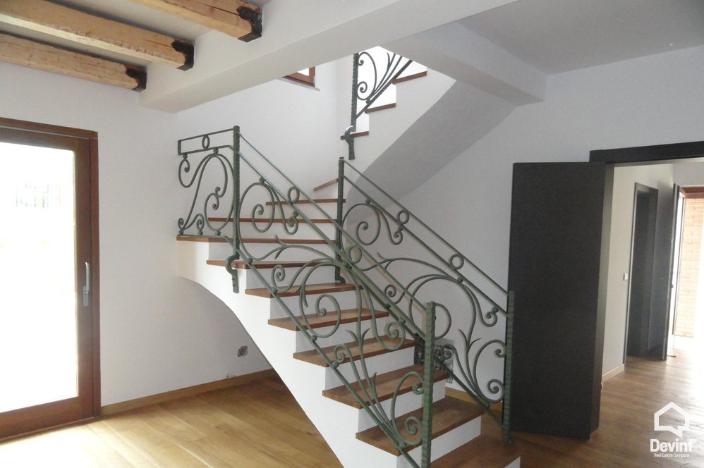 Tirane For Rent Villa  House in the City of Tirana 