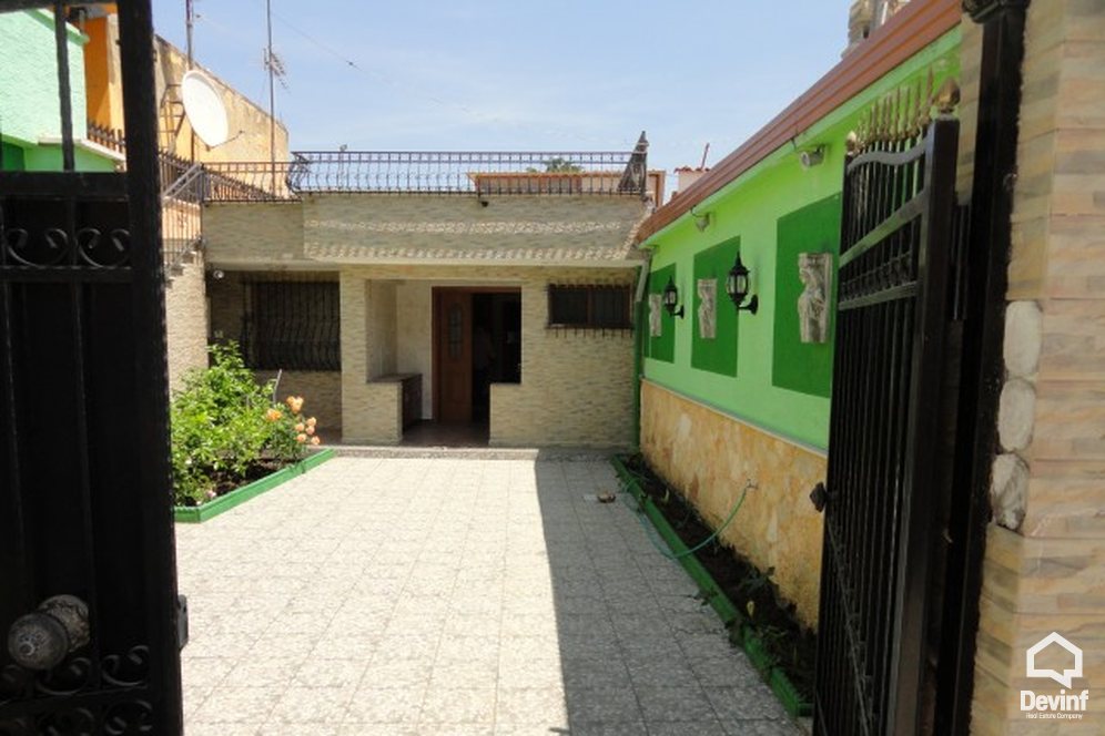 Tirane For Sale Houses 1+1+A Dibra Street 