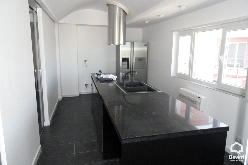 Tirane Qera Apartament 3+1+G Apartament ne kodrat e Liqenit te Tiranes apartament