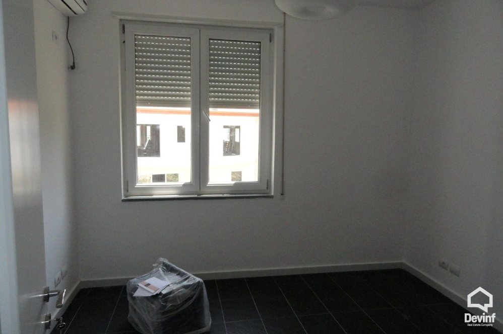 Tirane Qera Apartament 3+1+G Apartament ne kodrat e Liqenit te Tiranes apartament