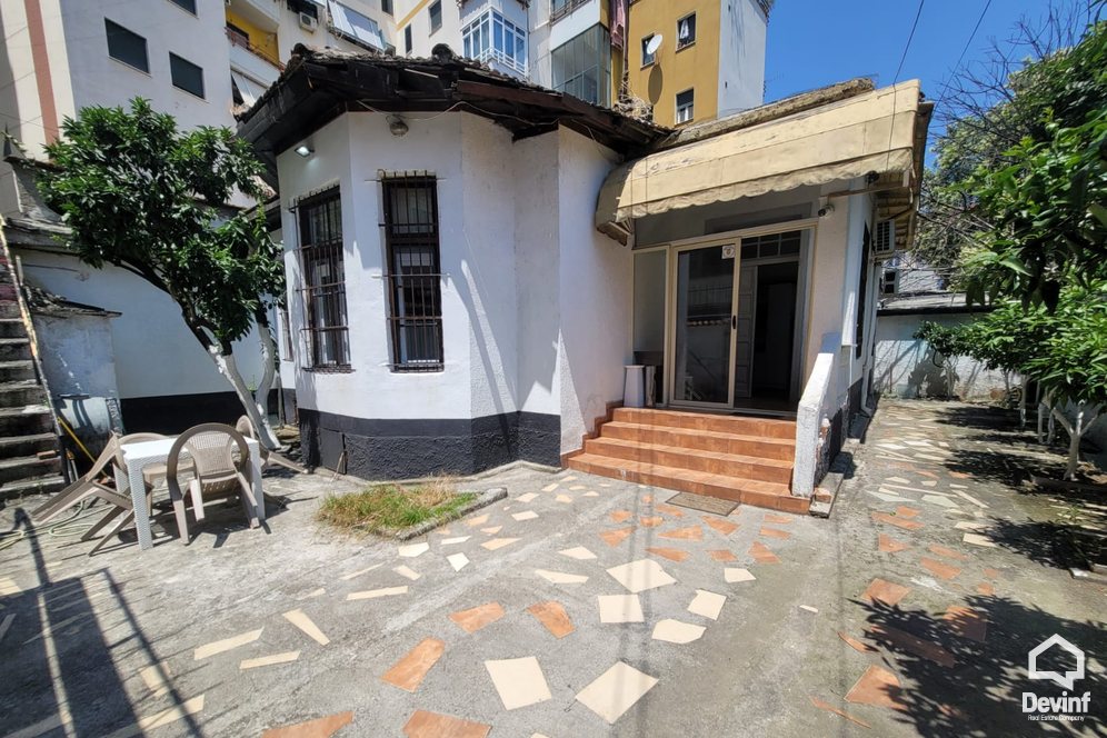 Tirane Qera Zyre 3+1 Shtepi 1-kateshe prane Rruges se Kavajes zyre spa qender estetike shtepi