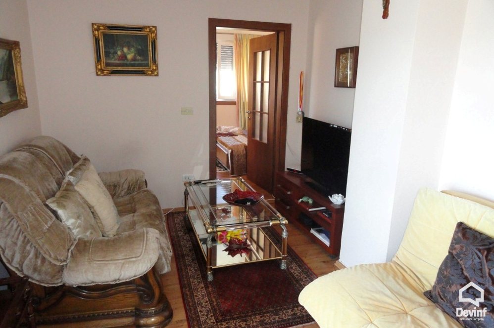 Tirane Qera Apartament 3+1+G Apartament dubleks ne zonen e Bllokut apartament