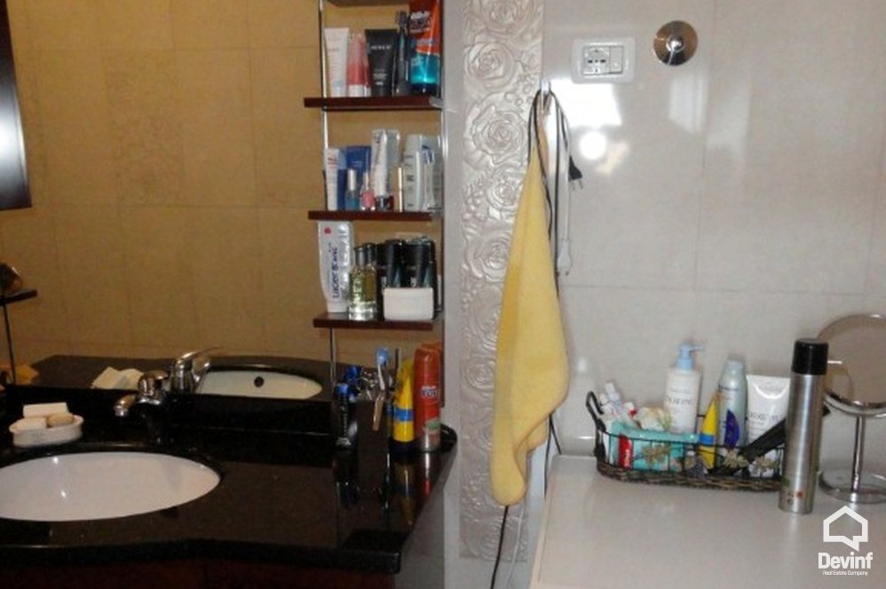 Tirane Qera Apartament 3+1+G Apartament dubleks ne zonen e Bllokut apartament