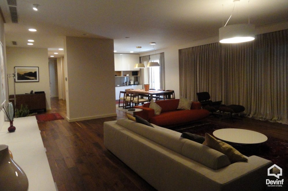 Tirane Shitje Apartament 3+1+A Rruga Ibrahim Rugova, prane Universitetit te Arteve apartament