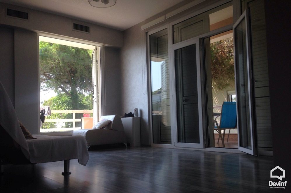 Durres Shitje Vile 4+1+G Vile e ndodhur ne Gjirin e Lalezit bregdet kompleks rezidencial