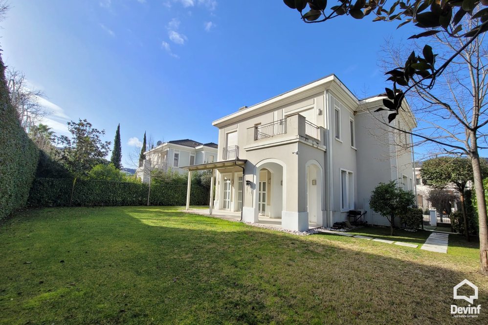 Tirane For Rent Villa 4+1 New residential Complex near TEG Villa Residential Complex