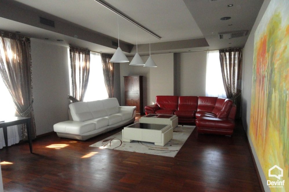 Tirane Qera Apartament  Apartament ne zonen e Bllokut apartament