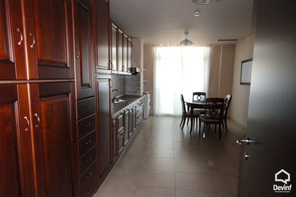 Tirane Qera Apartament  Apartament ne zonen e Bllokut apartament