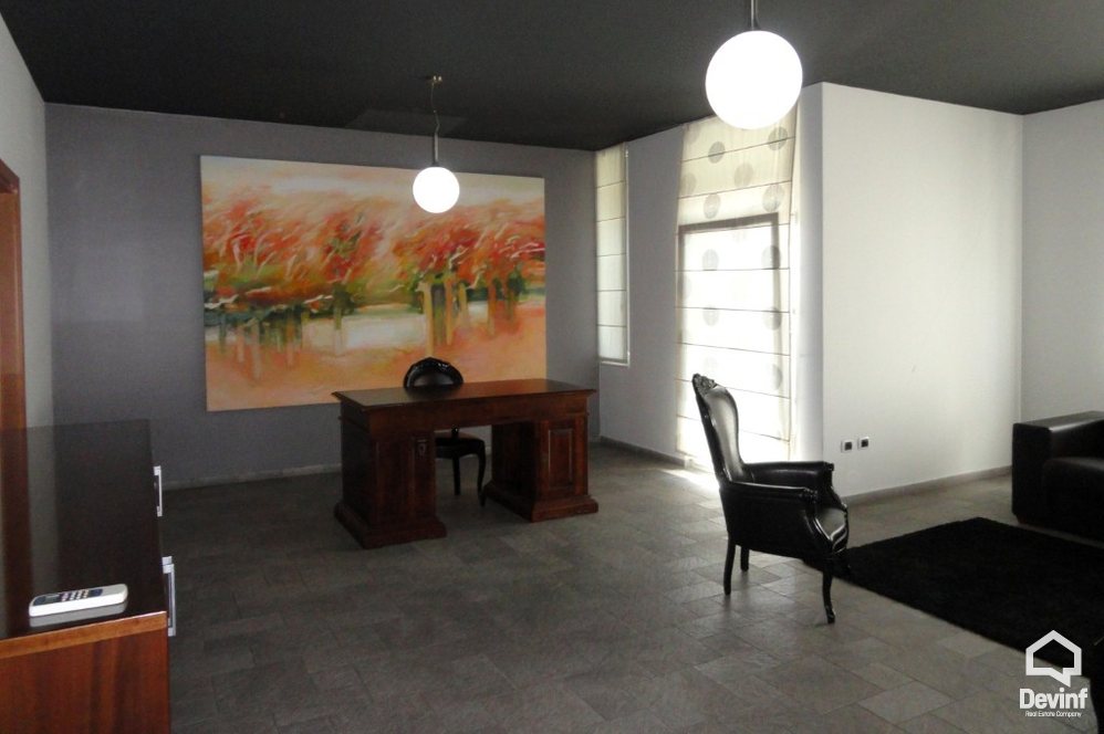 Tirane Qera Apartament  Apartament ne zonen e Bllokut apartament
