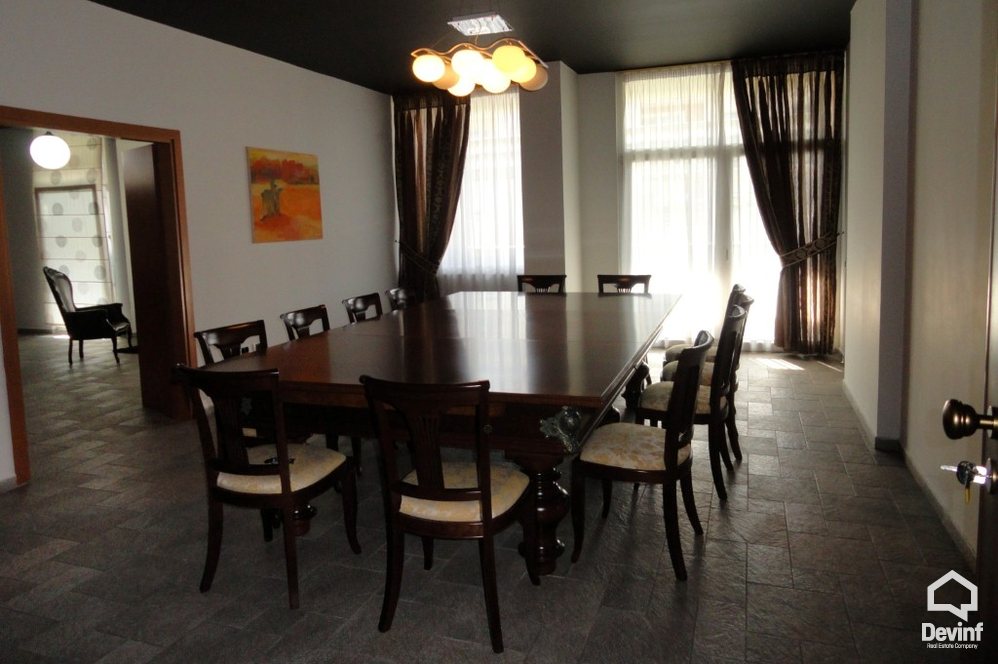 Tirane Qera Apartament  Apartament ne zonen e Bllokut apartament
