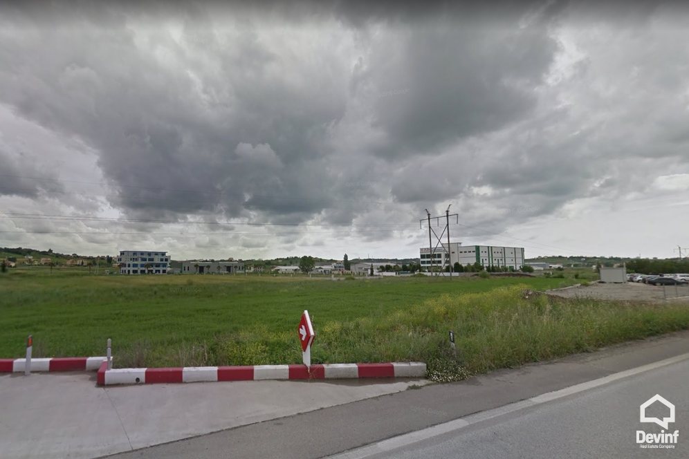 Durres Shitje Toke  Buze Rruges dytesore Vore Maminas toke industriale