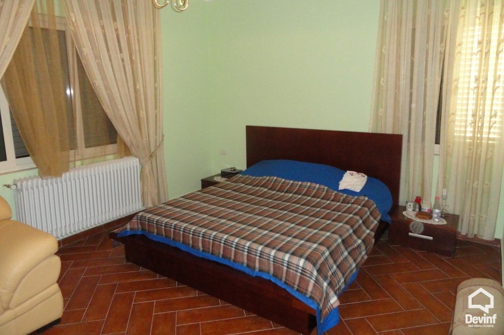 Tirane Qera Vile  Vile ne zonen e Farkes Zyre