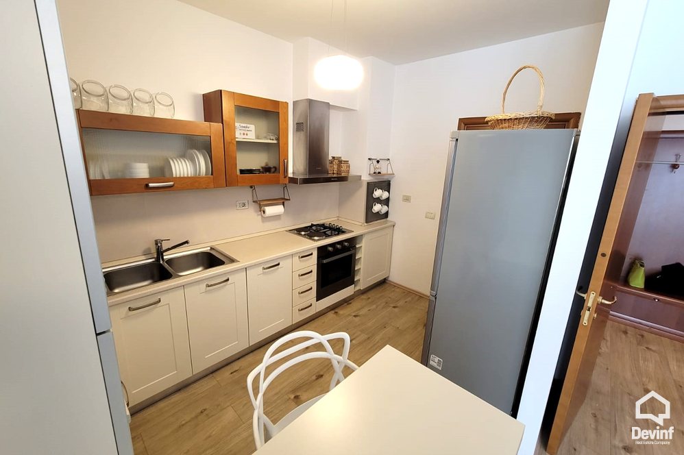 Tirane Qera Apartament 2+1+A Apartament i ri prane Piramides apartament