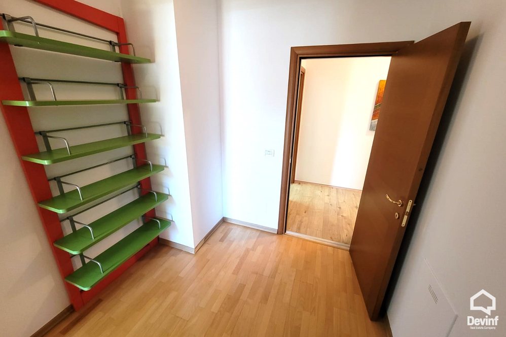 Tirane Qera Apartament 2+1+A Apartament i ri prane Piramides apartament
