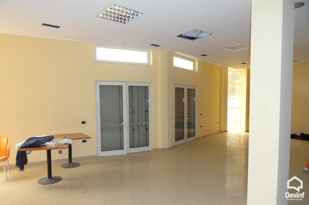 Tirane Shitje Vile Me shume se 4 dhoma Vile ne zonen e Selites apartament
