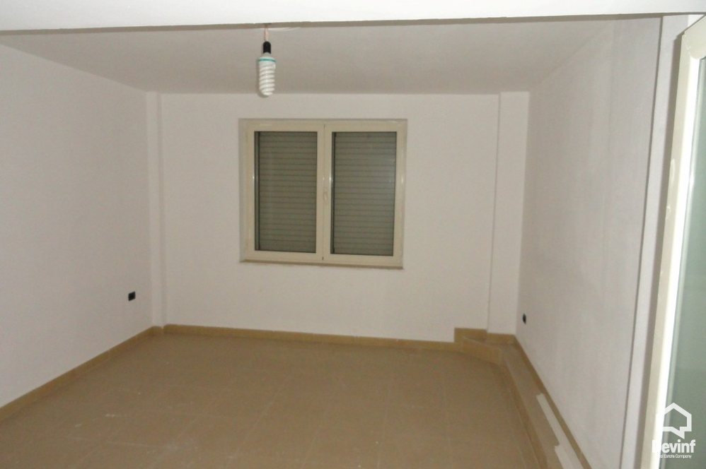 Tirane Shitje Vile Me shume se 4 dhoma Vile ne zonen e Selites apartament